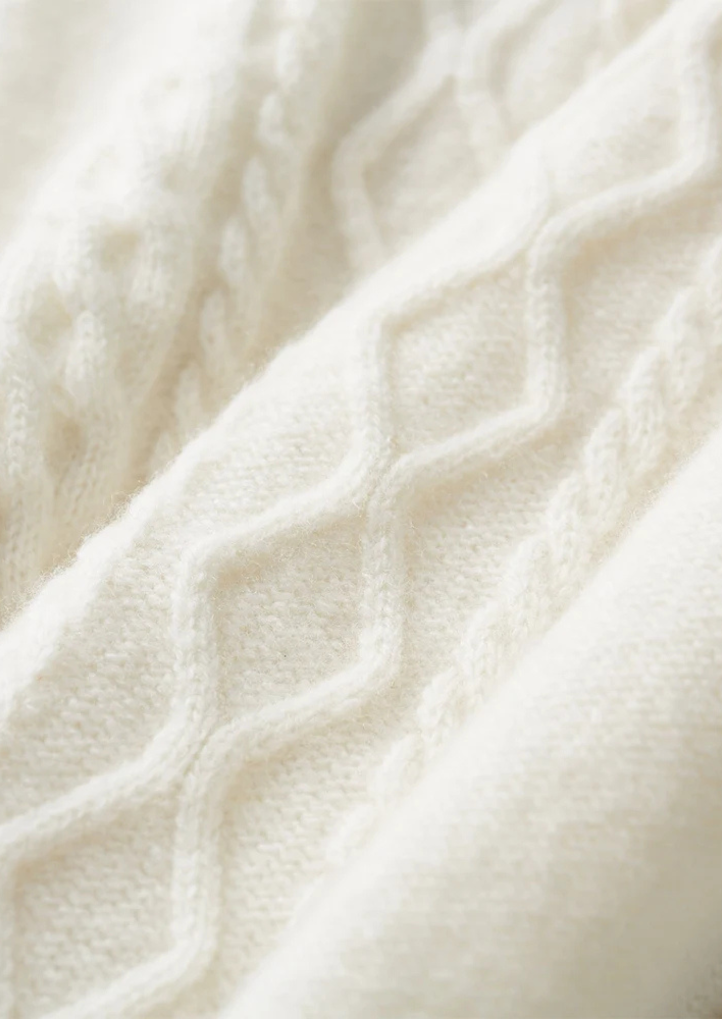 Men’s Cable Sweater Classic Style | Modern