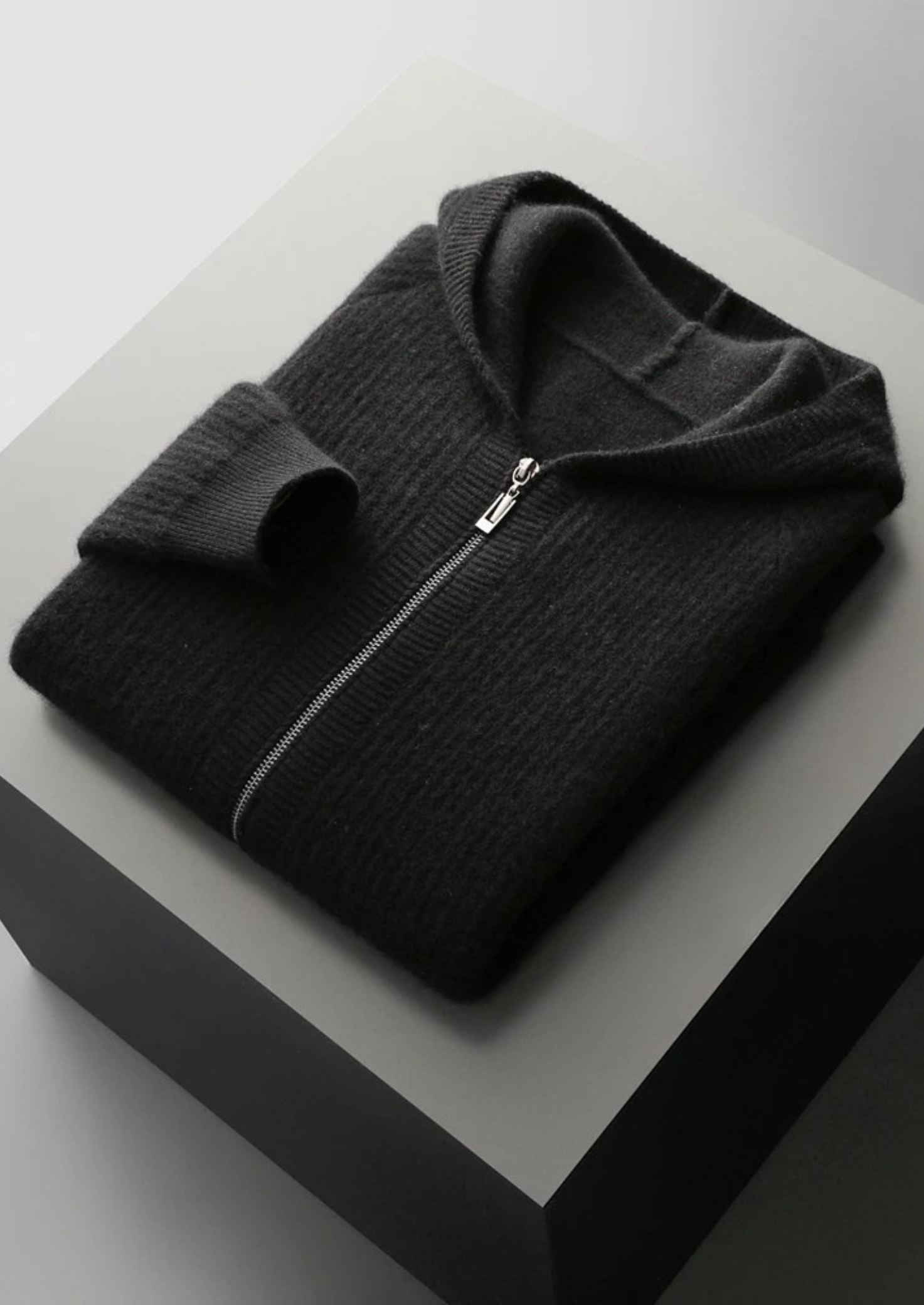 Men’s Zip Sweater Minimal Style | Modern