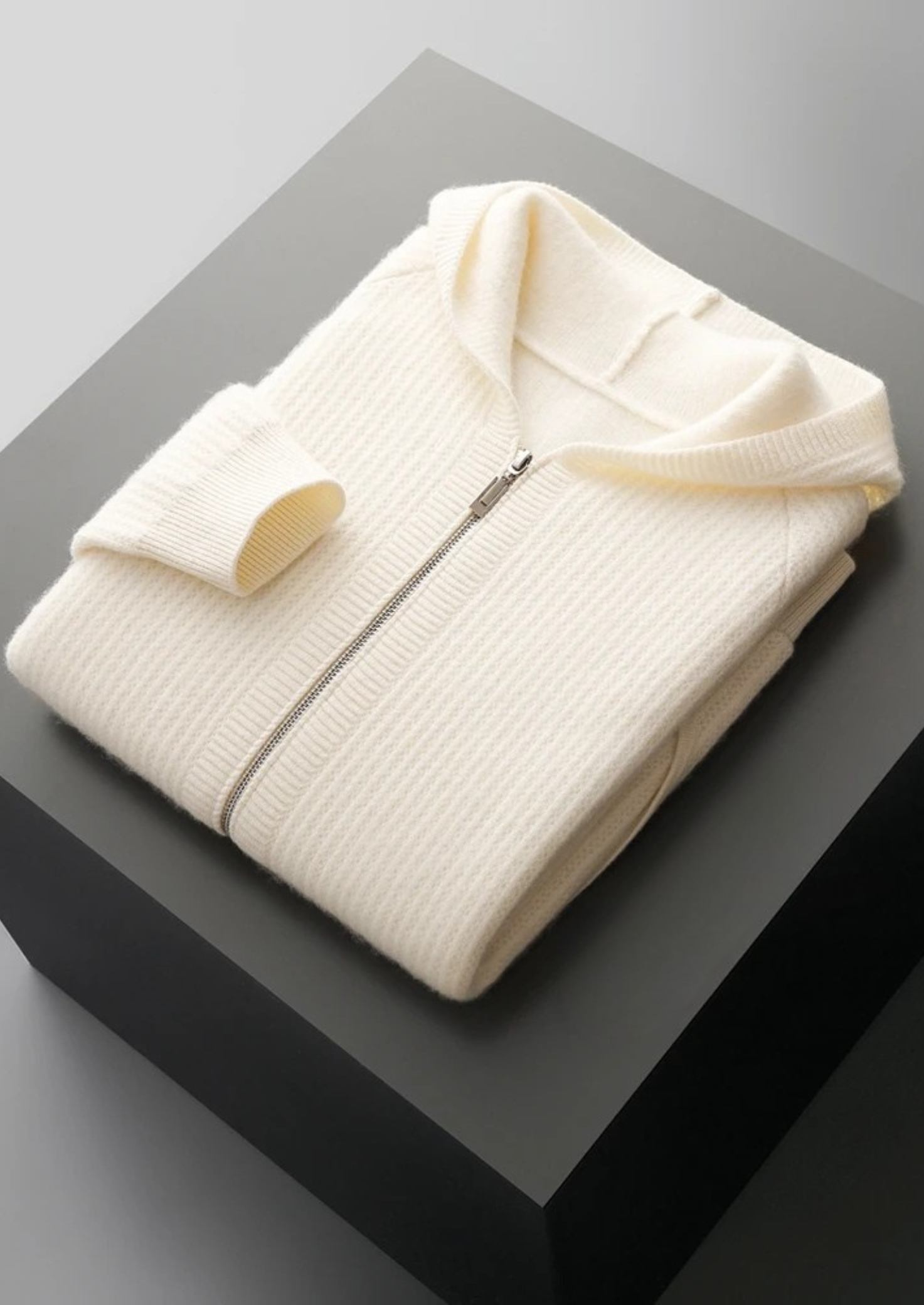 Men’s Zip Sweater Minimal Style | Modern