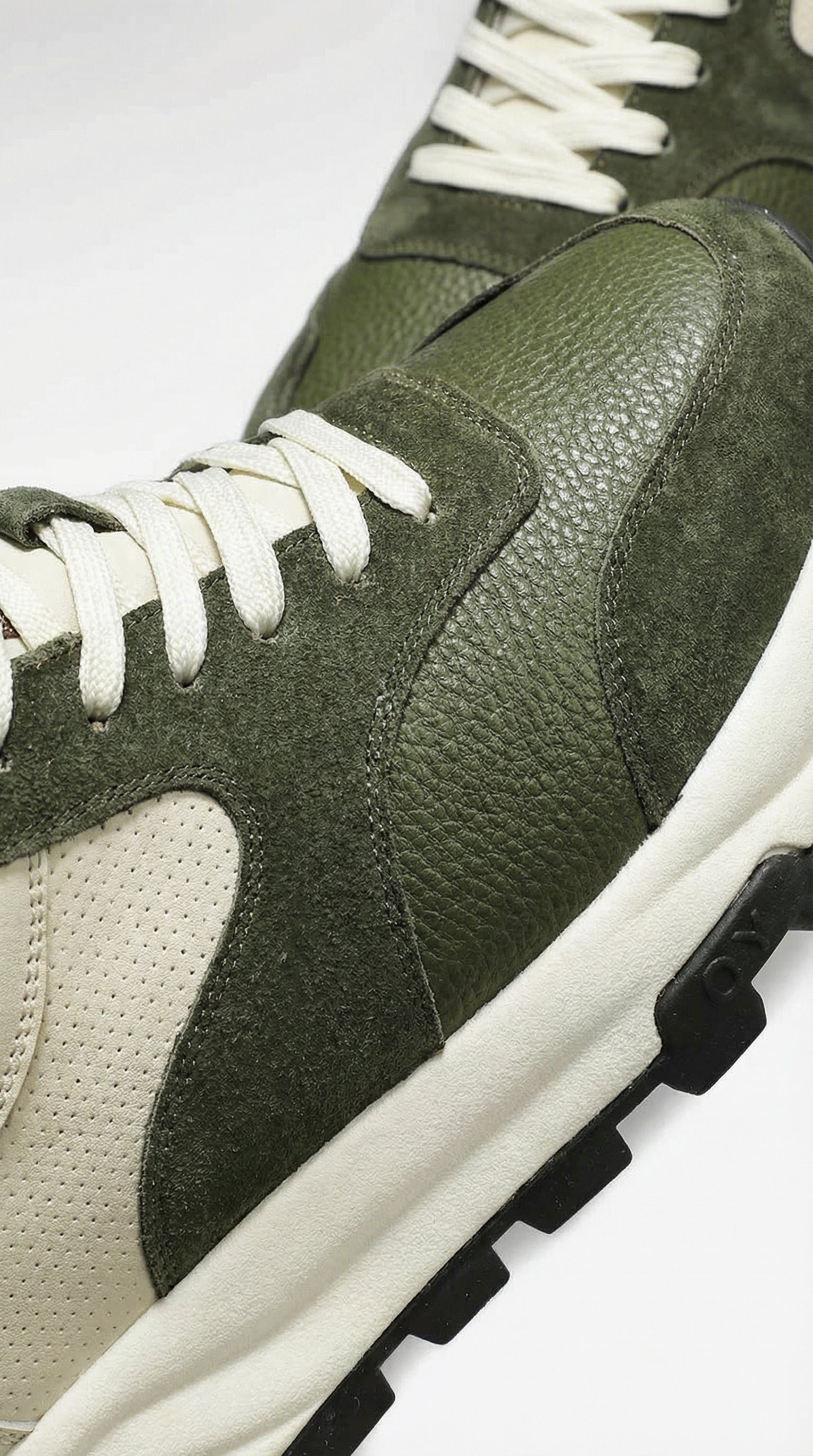 Men’s Casual Running Sneakers | Modern